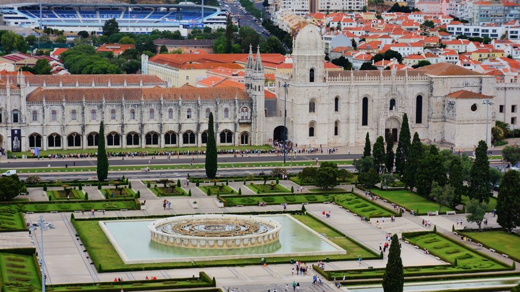 Portugal (Jardim da Praça do Império) em Lisboa